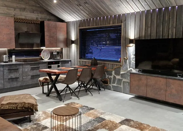 아파트 Rusty Reindeer *